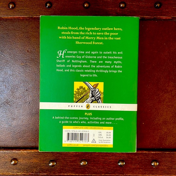 The Adventures of Robin Hood Puffin Classics Edition - Picture 2 of 3